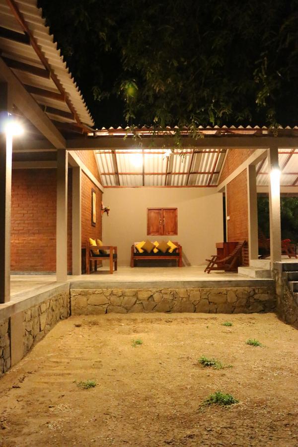 Hide Yala Bed & Breakfast ทิซซามาฮารามา ภายนอก รูปภาพ