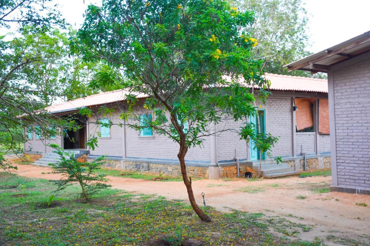 Hide Yala Bed & Breakfast ทิซซามาฮารามา ภายนอก รูปภาพ